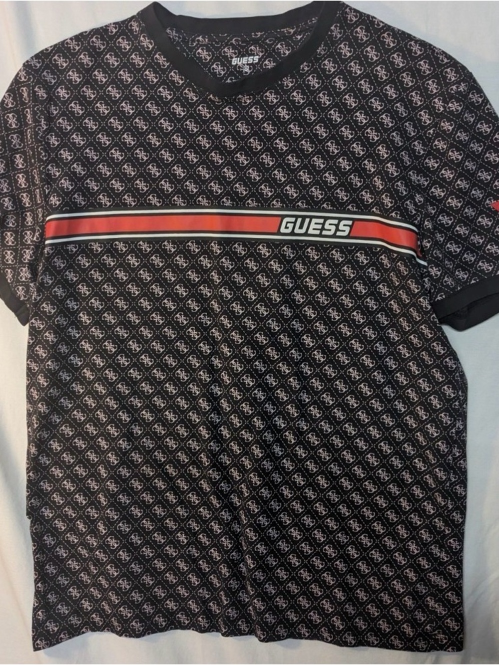 Preowned  Retro Ringer  Guess Shirt Size Medium . - Picture 4 of 15
